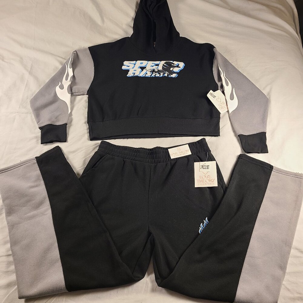 2 pcs Love Theory Essentials Women's XL jogging suit Black & Gray